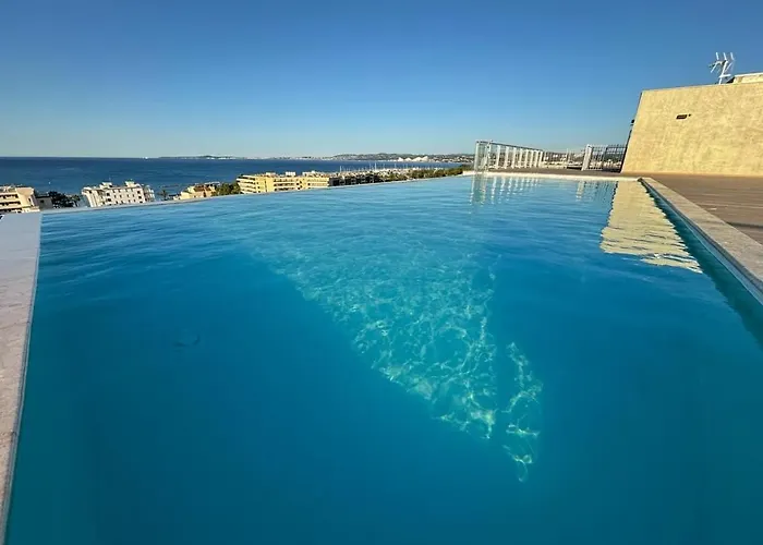 Seaside Azur * サン・ローラン・デュ・ヴァール